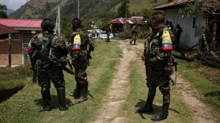 Oficerë Të Lartë Të Forcave