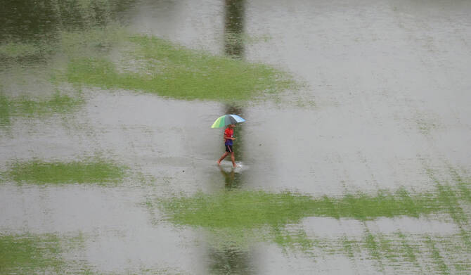 Përmbytjet në Malajzi prekin 11 000 njerëz në shtatë shtete
