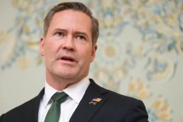 Shba Të Pezullojnë Përkohësisht