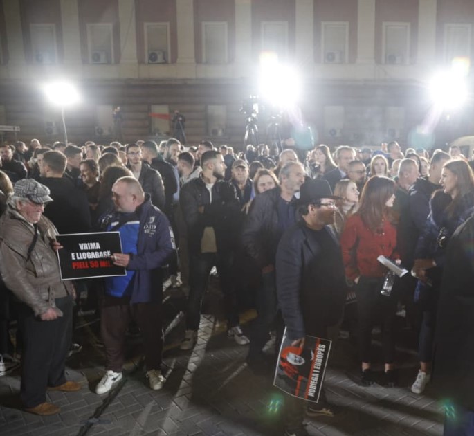 Foltorja  e Parlamentit  opozita mban të hënën protestën e radhës
