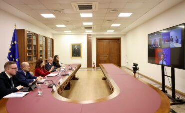 Spiropali Me Kaja Kallas