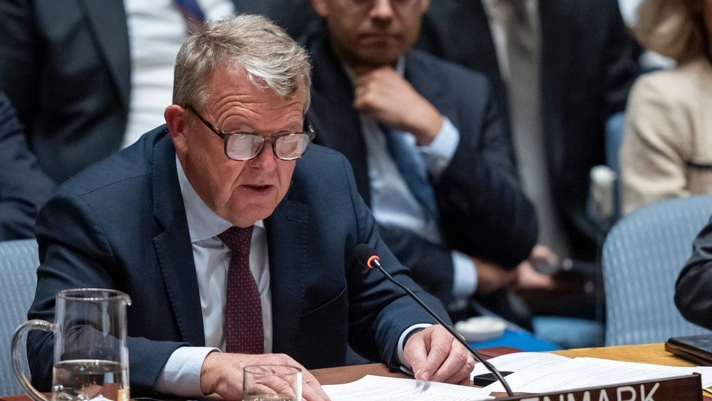 Ministri i Jashtëm danez gjen  zgjidhjen  për kritikët  Kush më shan në rrjetet sociale të vijë në takim privat 