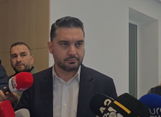 Sot mbledhja e krerëve të degëve të PD  kryebashkiaku Qosja pro protestave  Në një linjë me Kryesinë