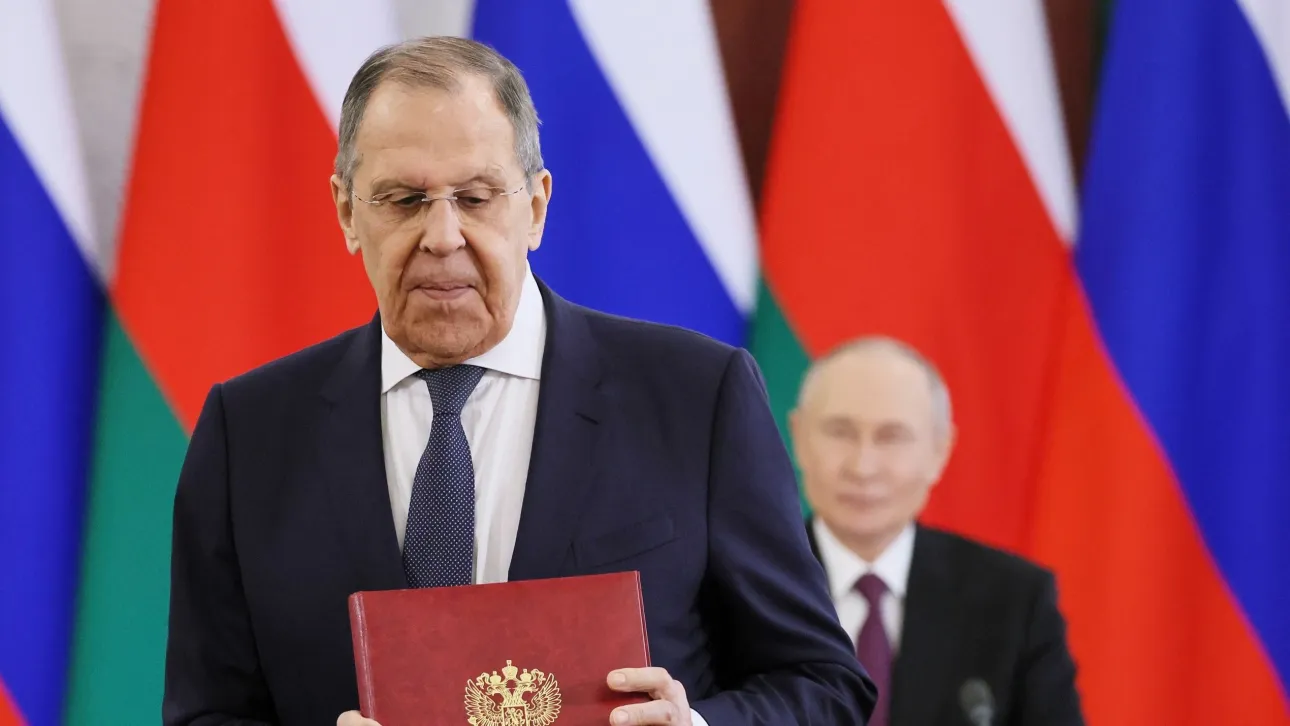Përçarje mes Lavrov dhe Putin  Ja çfarë po ndodh brenda Kremlinit