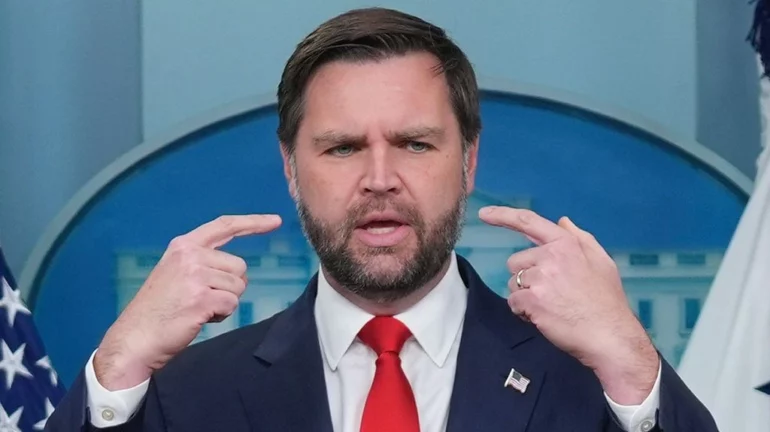 C9561eb4 Ap25274643704695