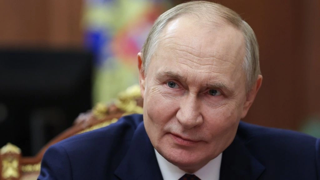 Putin reagon pas ultimatumit të Trump për luftën në Ukrainë  Besoj se mund të sjellë paqen 