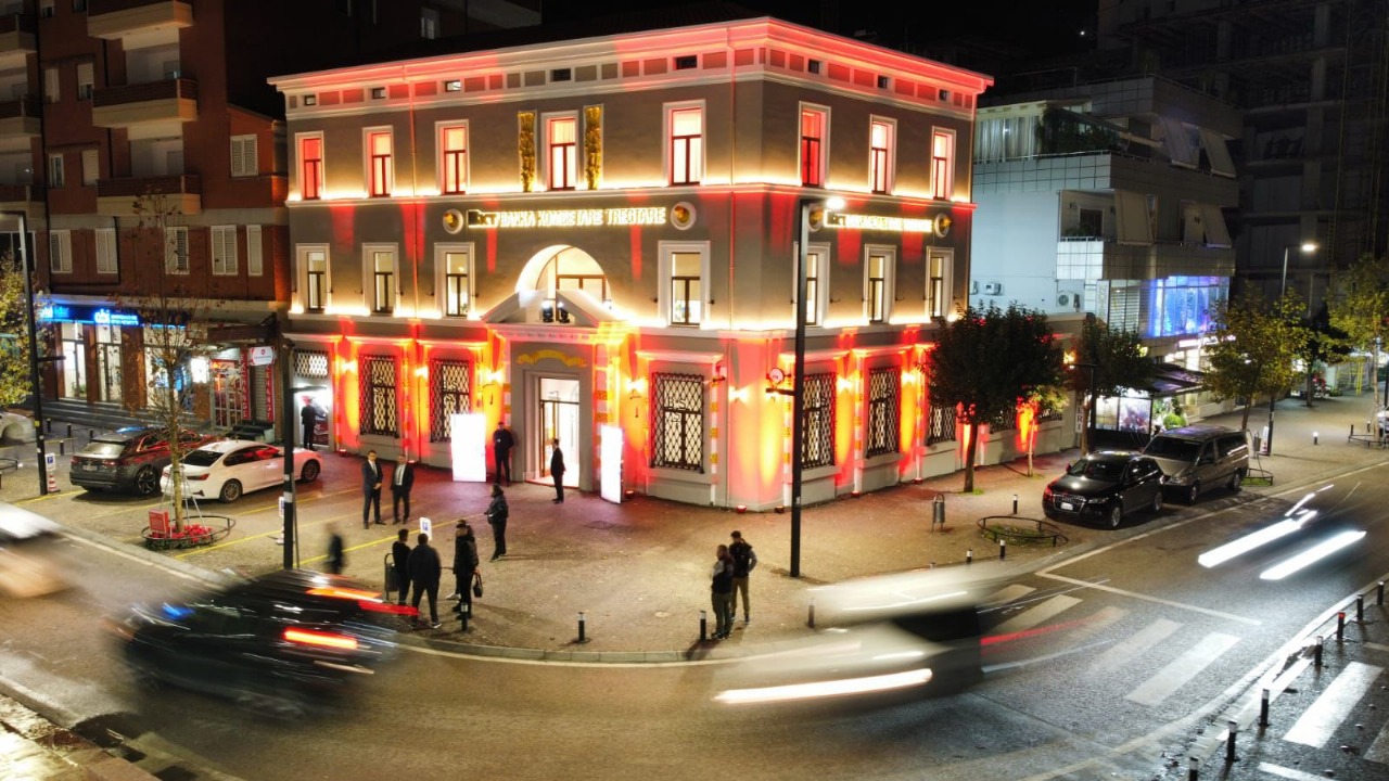 D9e2eb8d D833 46b8 A2a3 93bd6caed14a