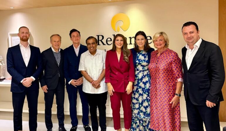 Dorian Duçka Takimi Sipermarresit Gjermane Indi