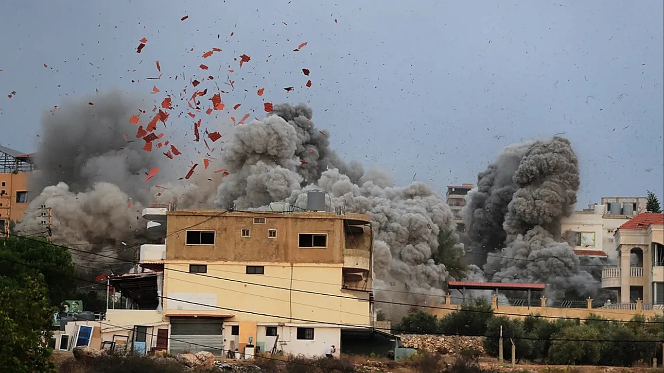 2 anëtarë të Hezbollahut vriten në sulmet ajrore izraelite në Libanin Jugor