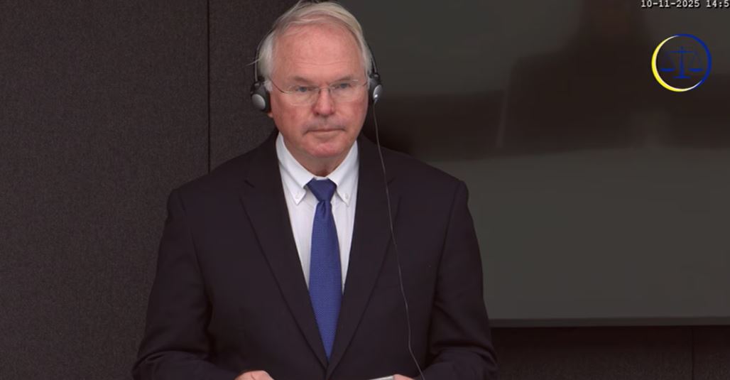 Nga kontakti i parë me UÇK  te rezervat për takimin Rugova Millosheviç në Beograd  Christopher Hill dëshmon në mbrojtje të Thaçit në Hagë