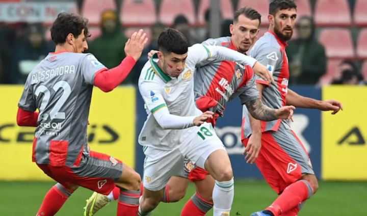 VIDEO/ Roma bind në transfertë, triumfon në Serie A