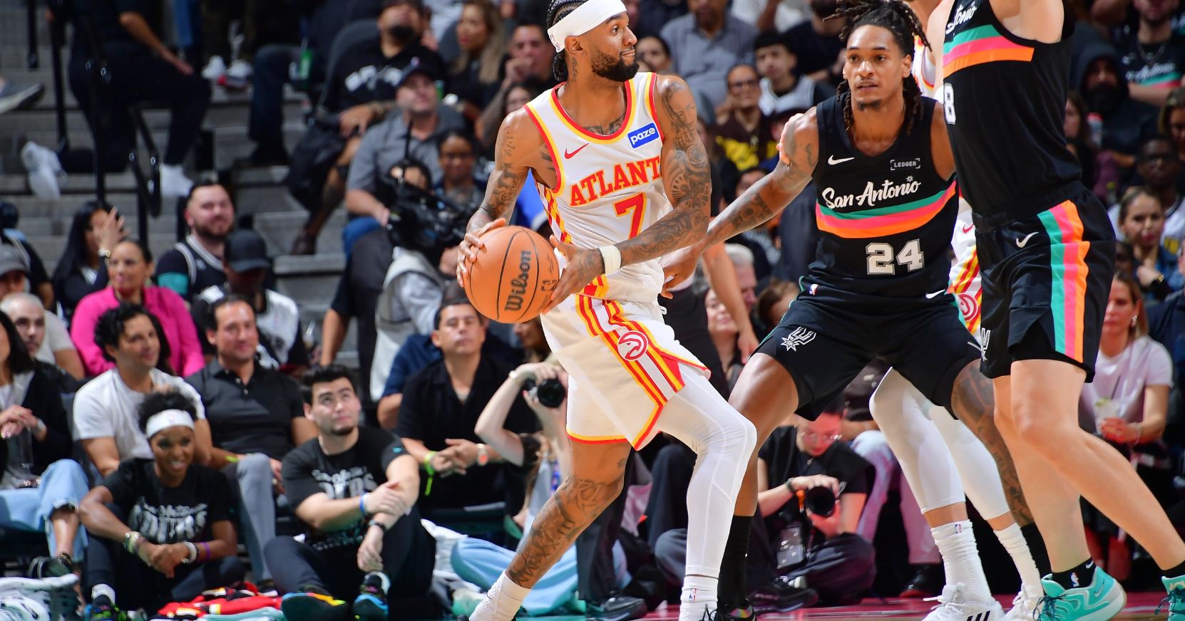 NBA/ San Antonio vijon ecurinë pozitive, Philadelphia mund Milwaukee