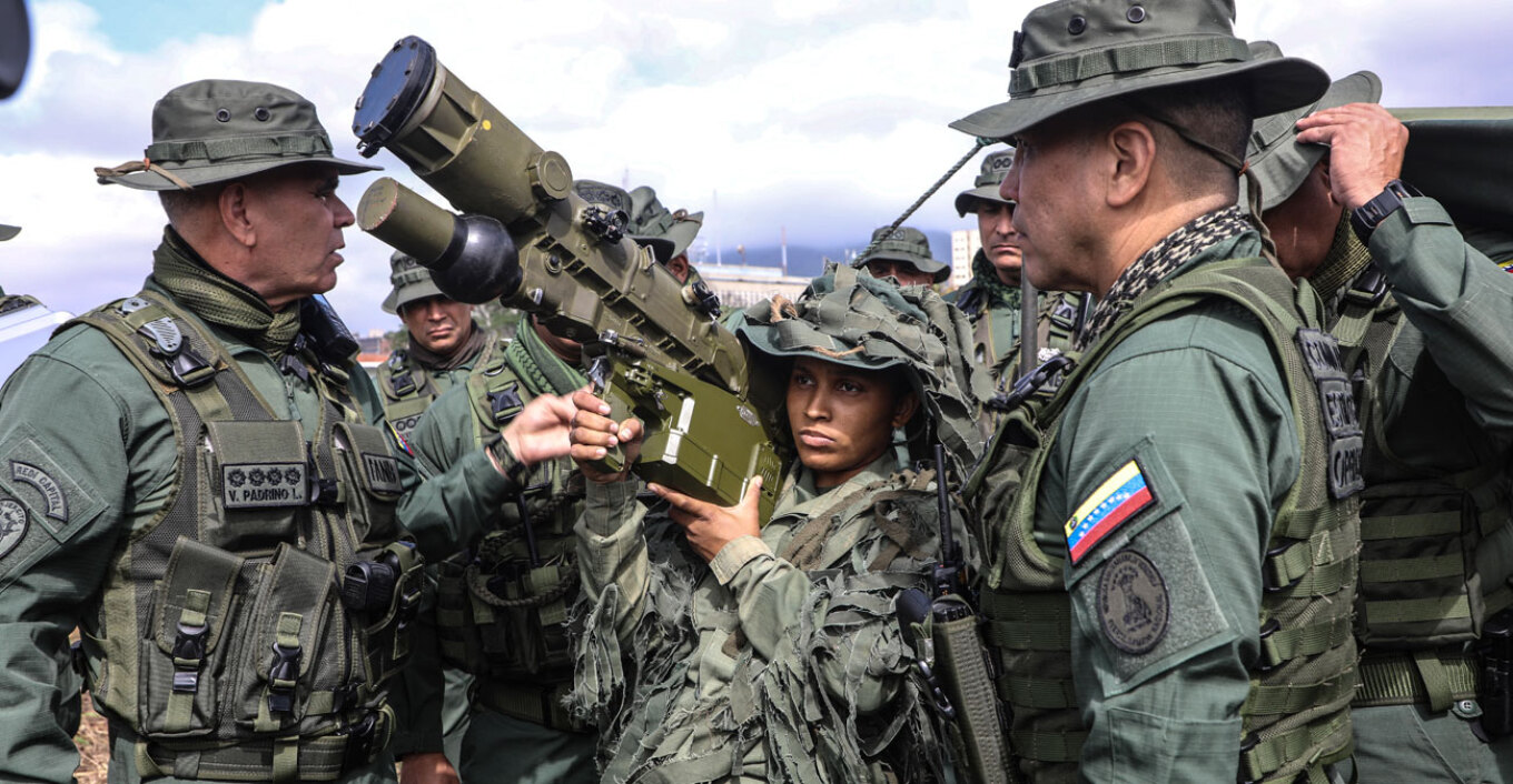 Përshkallëzohen tensionet SHBA-Venezuelë/ Aeroplanmbajtësja USS Gerald R. Ford në Karaibe, Karakasi përgjigjet me mobilizim masiv ushtarak