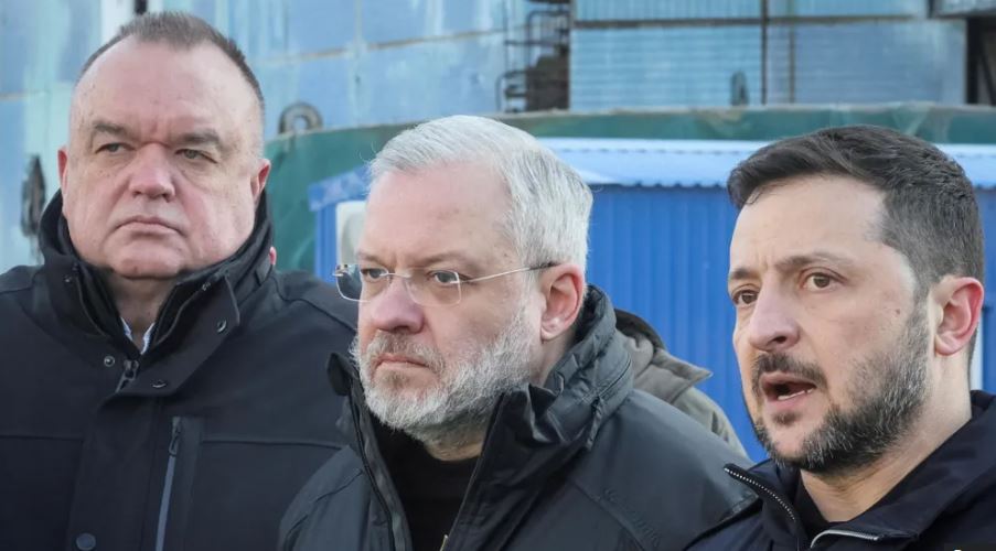 Ukrainë  skandal i madh korrupsioni përfshin aleatët kryesorë të Zelenskyt  dorëhiqet ministrja e Energjisë