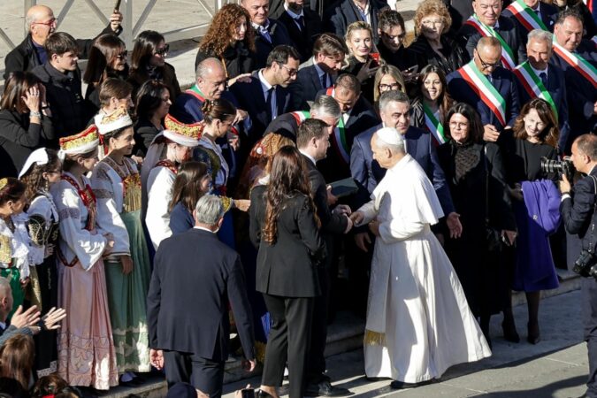 26a37e79 F7e8 4bcc 848e 6d9bf8b99664