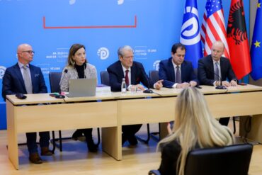 2b03110f 9a46 4a2b B8c7 6eaf5e95e64c