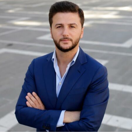 3bd2d0e1 7fbe 4538 B81a 3cacc48e4e2c