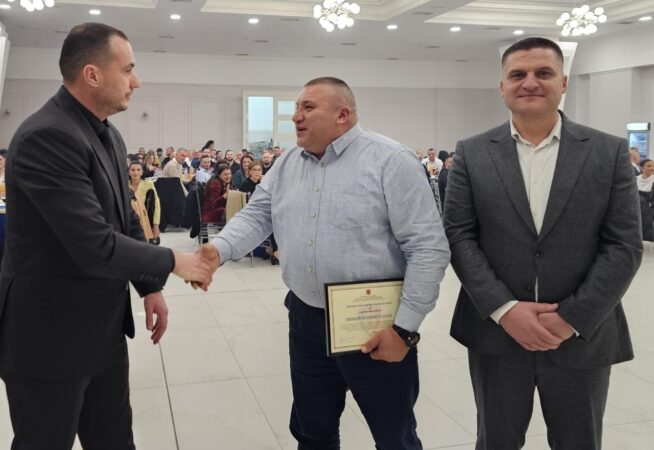 74c1e169 2d7f 4c2f A0c8 Bf6c22643f39