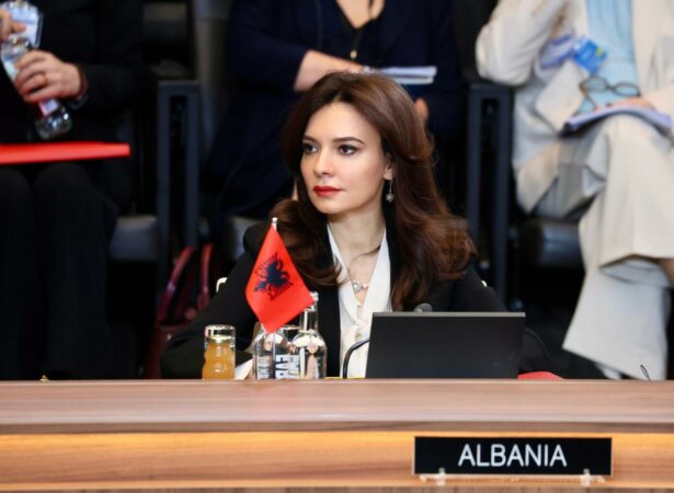 8472c024 6965 4cca Bb81 Edc2651f11dd