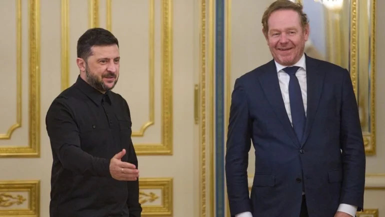 9c4aecdf Ap25301541097455