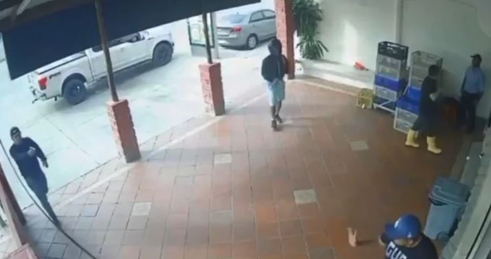 VIDEO  Publikohen pamjet e ekzekutimit të futbollistit 33 vjeçar në Ekuador  Mbeten të panjohura shkaqet dhe autorët e krimit