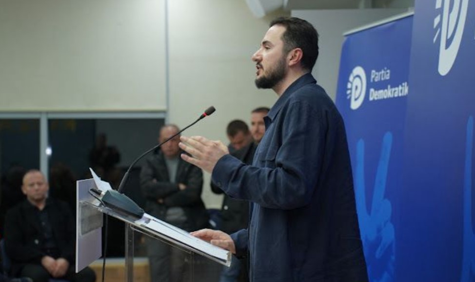  Skandalet e qeverisë janë bërë rutinë   Salianji  Zv kryeministrja është kapur duke përcaktuar miliona euro tende   