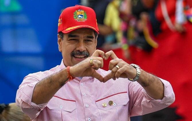 Maduro  Biseda telefonike me Trump ishte  respektuese dhe e përzemërt 