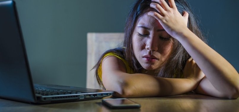 OKB paralajmëron se 7 në 10 gra  mbrojtëse të të drejtave të njeriut  aktiviste dhe gazetare  përballen me dhunë në internet