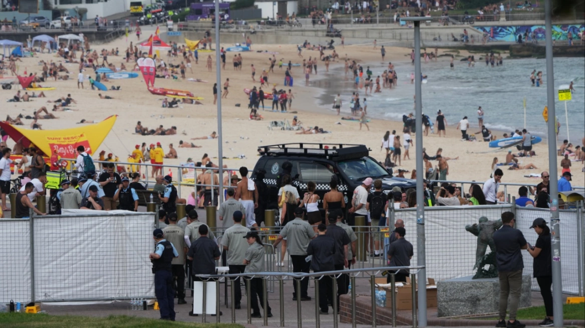 policia-australiane-per-sulmin-ne-bondi-beach-dy-autoret-vepruan-te-vetem