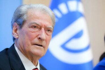 Sali Berisha 1 675x450