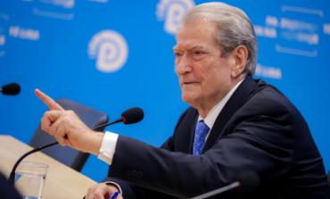 Sali Berisha Kryesia E Pd