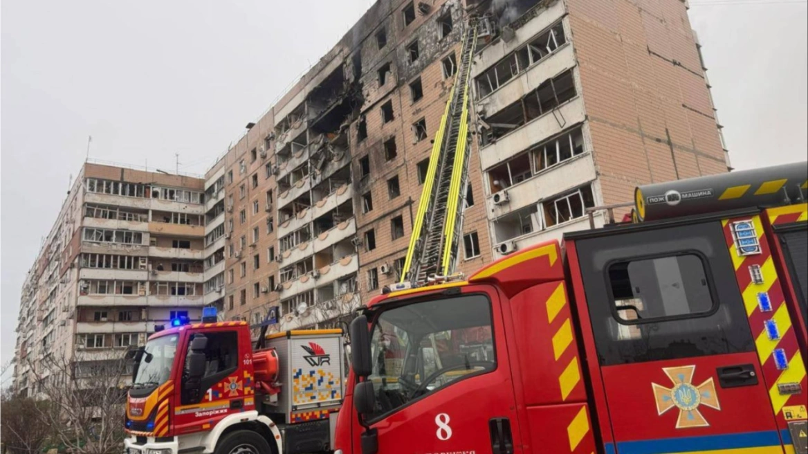 Të paktën 32 të plagosur për shkak të granatimeve ruse në Zaporizhia
