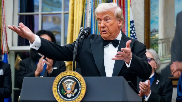 Trump Zgjat Ndalimin