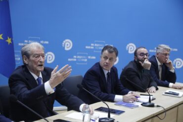 Whatsapp Image 2025 12 17 At 17.40.16 (1)