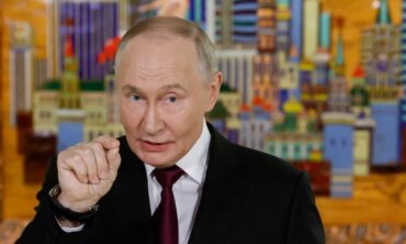 A66fffd8 Putin Apeiles