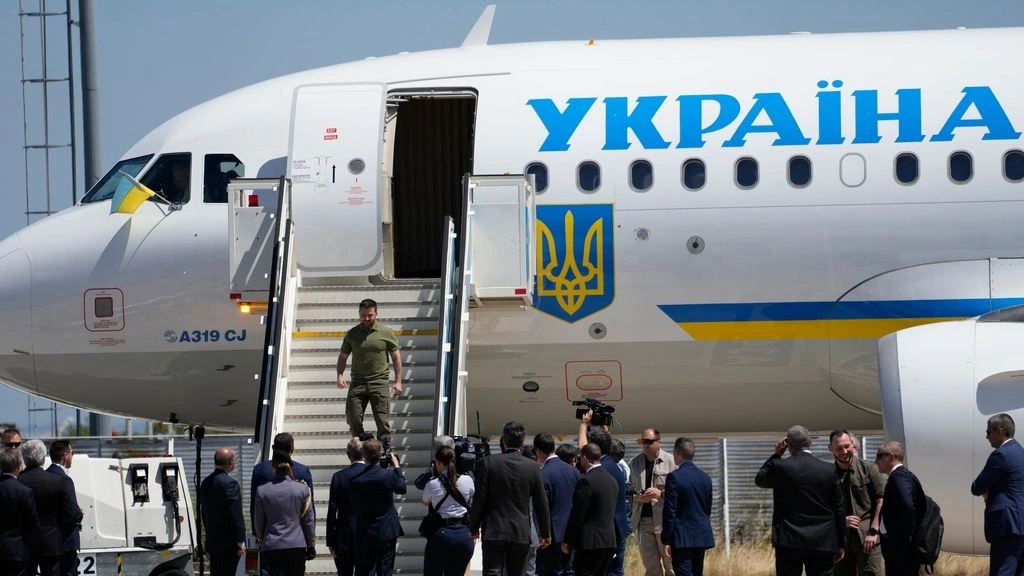 Alarm sigurie në Irlandë  dronë të panjohur ndoqën avionin e Zelensky t