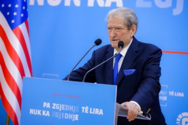 F7a5c70f Af7c 4174 A601 B8ece5330f91