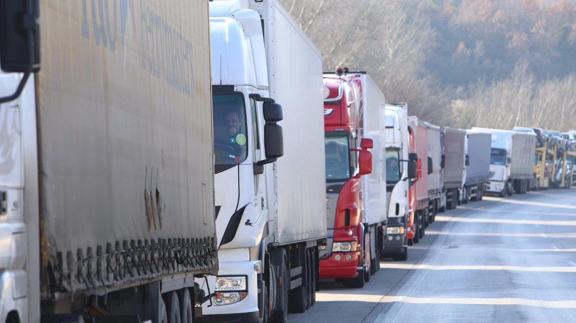Aksi rrugor Kakavijë Janinë bllokohet sërish për disa orë  fermerët në Greqi nuk heqin dorë nga protesta
