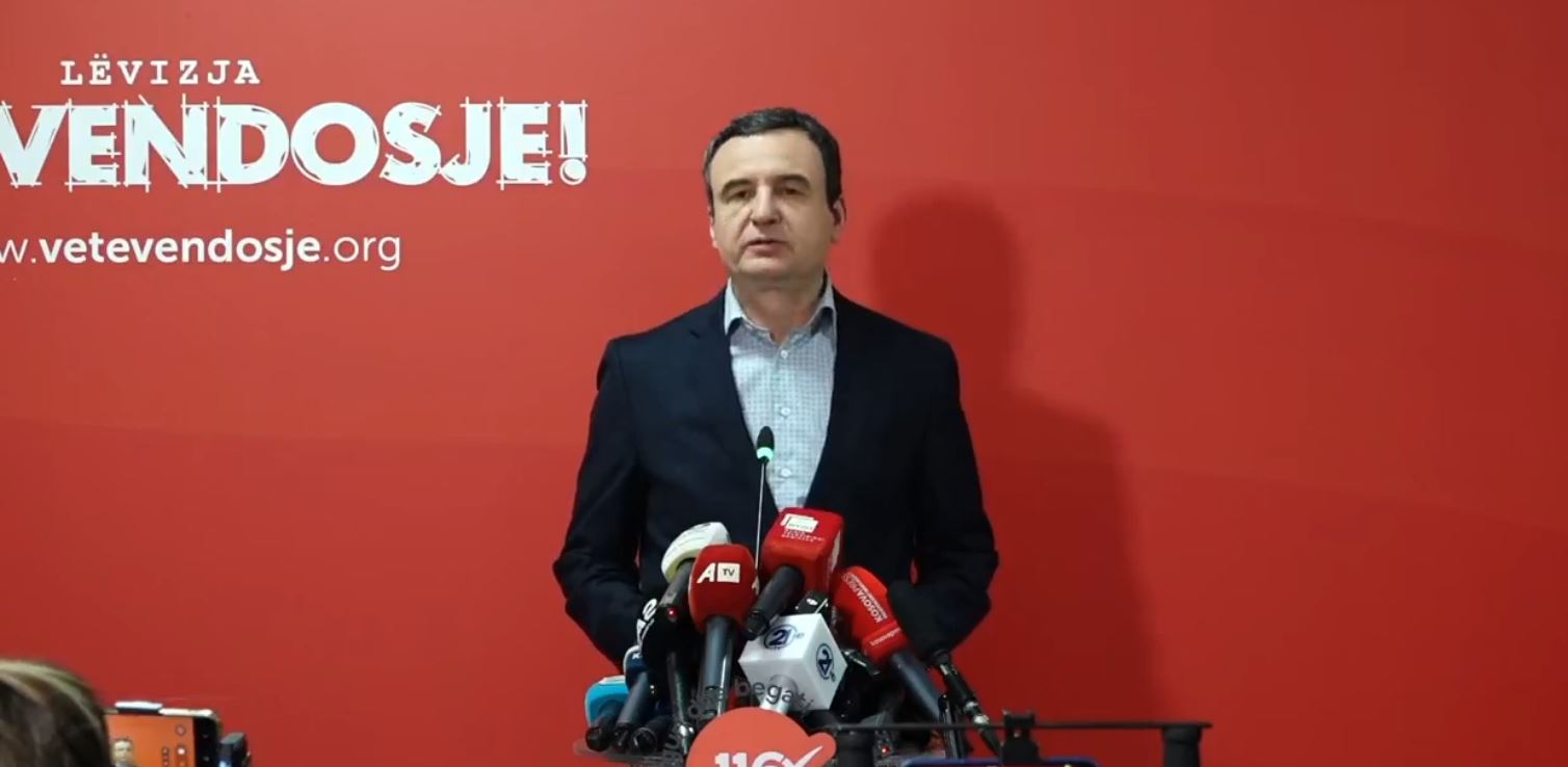 LVV triumfon me rreth 50   Albin Kurti shpall fitoren  Më e madhe në histori  Ftoj partitë opozitare për bashkëpunim në Kuvend