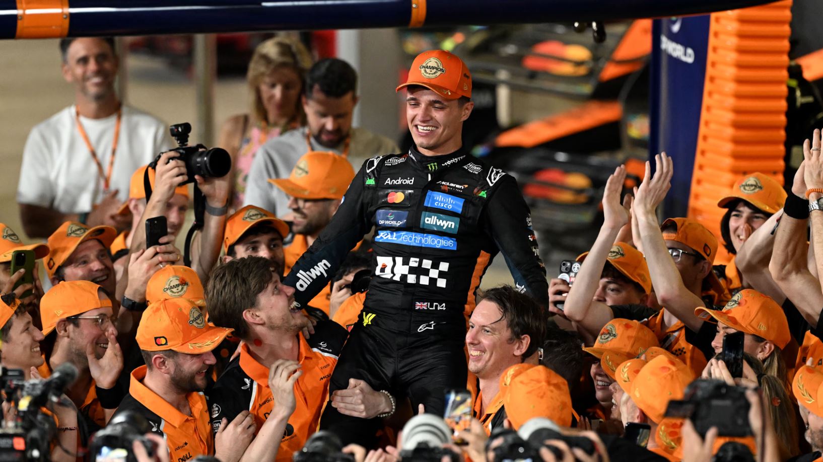 Formula 1  Lando Norris  mbreti  i ri  E kisha ëndërruar këtë moment  falenderoj Max dhe Oscar Piastrin