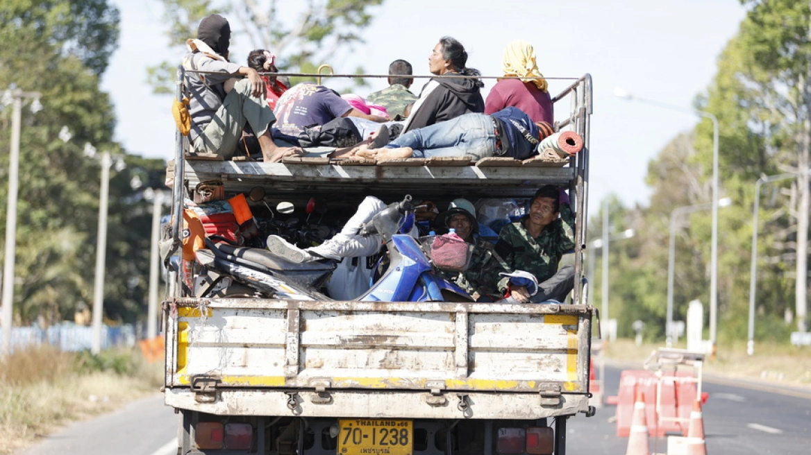 rreth-nje-milion-te-zhvendosur-ne-kamboxhia-dhe-tajlande-shkak-konflikti-i-armatosur-mes-vendeve