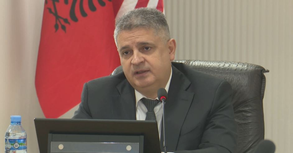 Gara për kreun e ri të SPAK  Adnan Xholi shpalos platformën  Koha për të goditur kriminalitetin me hetime penale dhe pasurore    