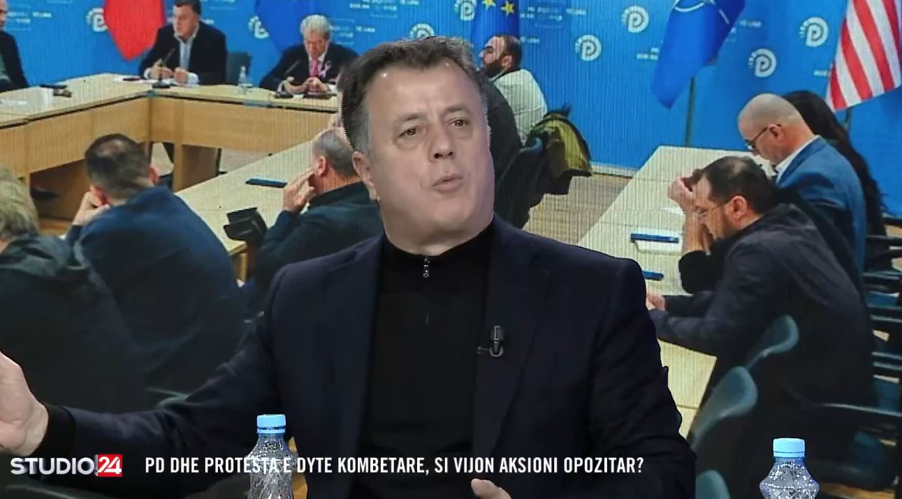 Noka zhvlerëson takimet e Salianjit me demokratët në bazë  Është i vetëpërjashtuar nga PD  Mos na ngatërroni me 