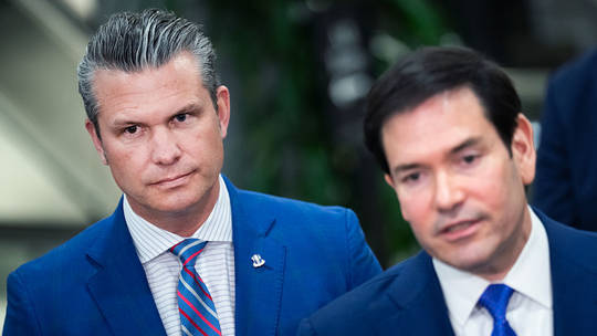 SHBA parlajmëroi ndërhyrje të dytë  zyrtarët e Trump mohojnë planet për të vendosur trupa në Venezuelë