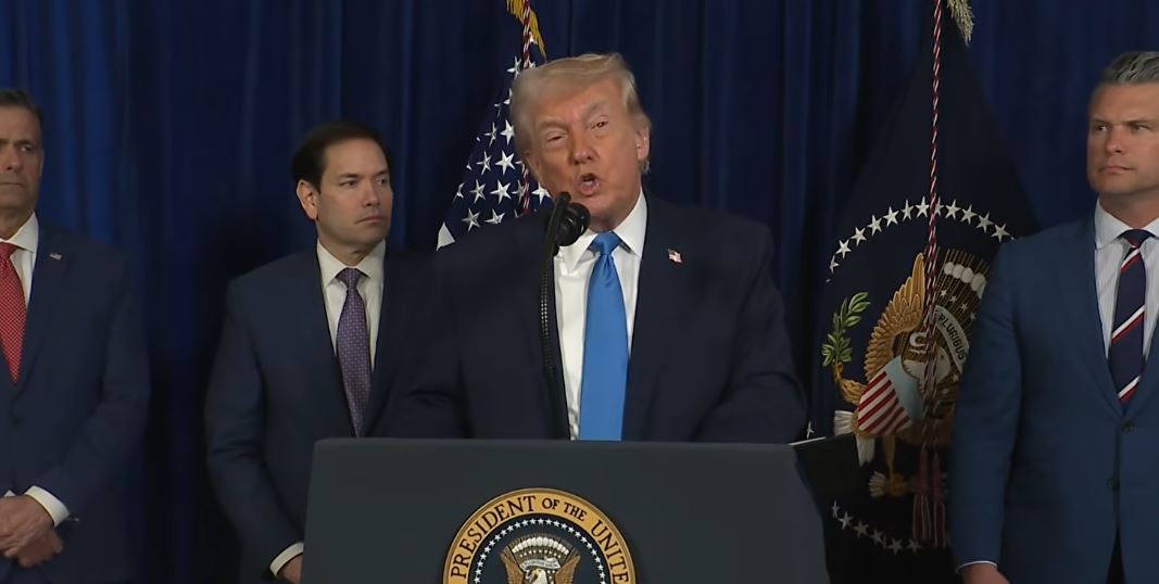  Maduro drejt Nju Jorkut  drejtoi trafikun e drogës drejt SHBA ve   Trump  Kemi planifikuar një valë të dytë sulme   