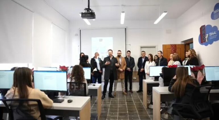 99ae850b Aac4 4f3d B723 Ce7a2e72f4c5