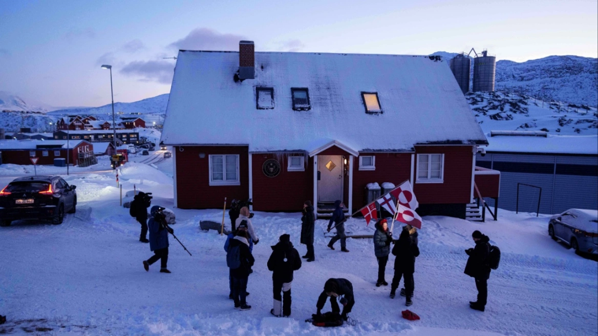 Vendasit refuzojnë idenë e Trump për të blerë Groenlandën