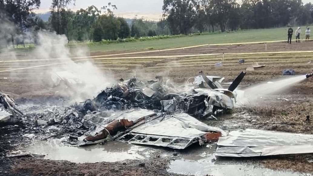 Rrëzohet avioni privat në Kolumbi  humbin jetën gjashtë persona  mes tyre edhe këngëtari i njohur