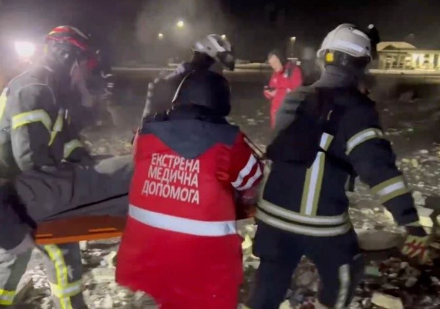 Sum masiv me raketa balistike  Katër viktima nga bombardimet ruse në Kharkiv