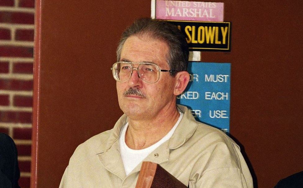 Vdes në burg Aldrick Ames  agjenti i CIA s që i shiti sekrete Bashkimit Sovjetik